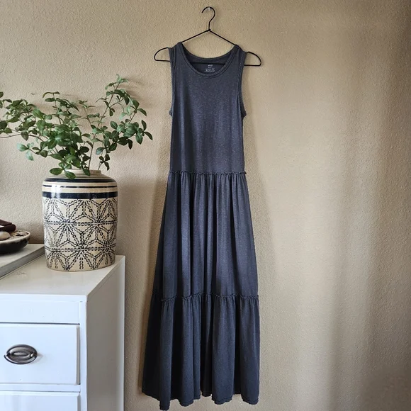Aerie Tiered Maxi Dress, XS | Gray - Picture 1 of 6